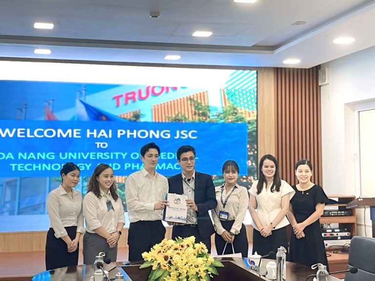 HẢI PHONG GẶP GỠ, TRAO ĐỔI CÙNG TRƯỜNG ĐẠI HỌC KỸ THUẬT Y – DƯỢC ĐÀ NẴNG