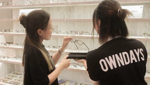 CHƯƠNG TRÌNH MEGANE NHÂN VIÊN BÁN HÀNG KHÁCH VÀ CHĂM SÓC KHÁCH HÀNG TẠI NHẬT BẢN