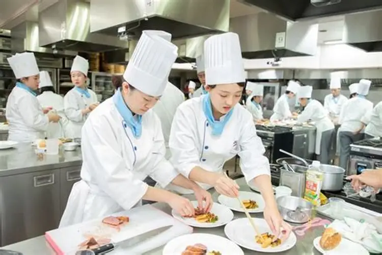 CHƯƠNG TRÌNH FUJI SANGYO CHẾ BIẾN THỰC PHẨM NHẬT BẢN (PART TIME)