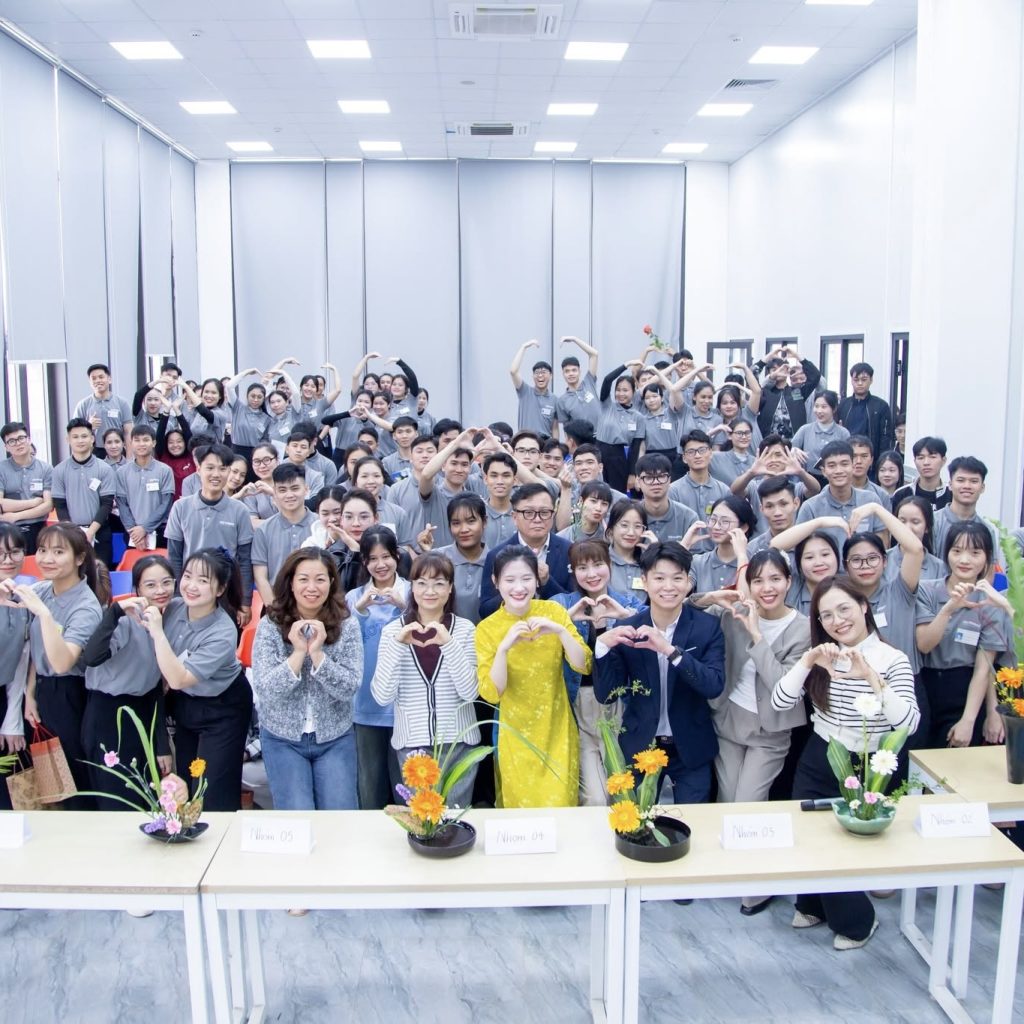 Học viên trải nghiệm văn hoá truyền thống Nhật Bản tại Hải Phong MTV