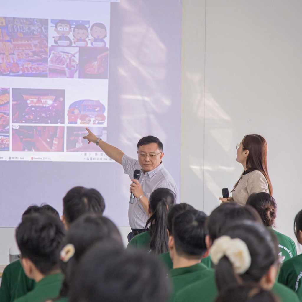 Thầy Hiroyuki ABE, người thầy mang tiếng Nhật Bản đến với học viên Hải Phong MTV