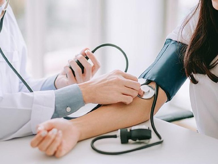 Huyết Áp Cao Có Đi Nhật Được Không? Cần Lưu Ý Gì Khi Khám Sức Khỏe?