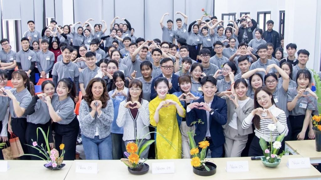 Học viên trải nghiệm văn hoá truyền thống Nhật Bản tại Hải Phong MTV