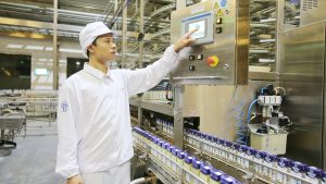 Nhà Máy Sữa Tại Nhật: Người Lao Động Phổ Thông Thường Làm Những Vị Trí Nào?